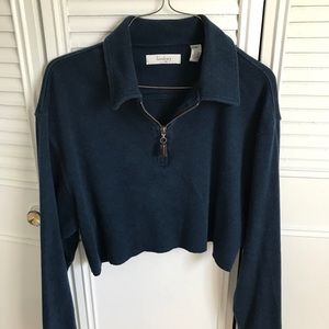 Navy blue cropped sweater